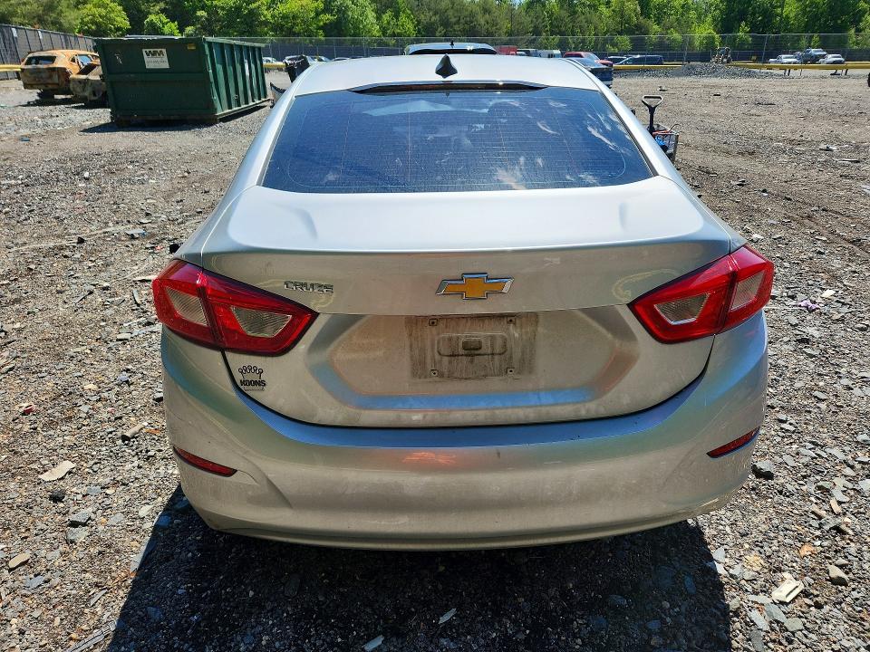 Aukcja sprzedaży 2018 Chevrolet Cruze, vin: 1G1BC5SM6J7170037, numer aukcji: 52347196