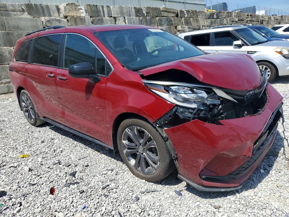 2022 Toyota Sienna მანქანა იყიდება აუქციონზე, vin: 5TDXRKEC1NS132658, აუქციონის ნომერი: 55579206