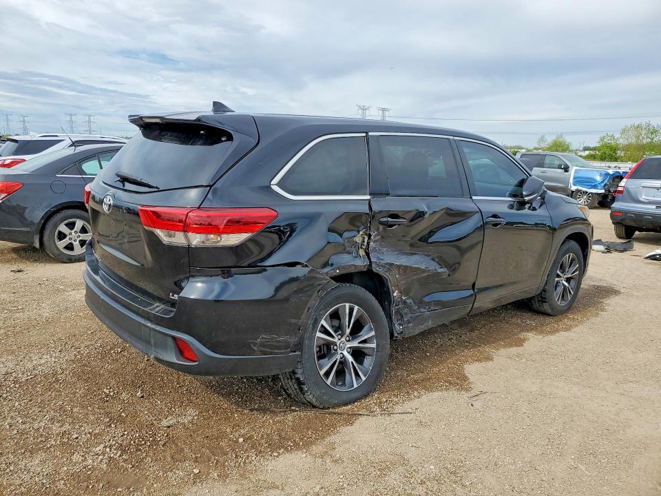 52327796 :رقم المزاد ، 5TDZZRFH5HS217471 vin ، 2017 Toyota Highlander مزاد بيع