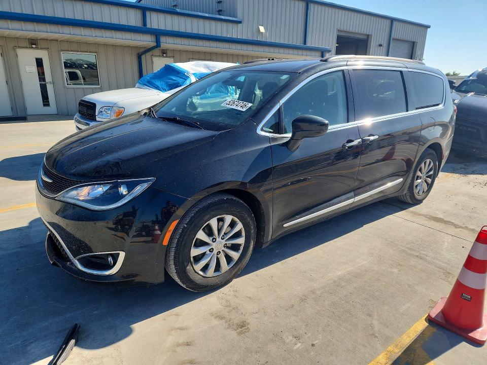 2017 Chrysler Pacifica მანქანა იყიდება აუქციონზე, vin: 2C4RC1BG9HR795078, აუქციონის ნომერი: 52674746