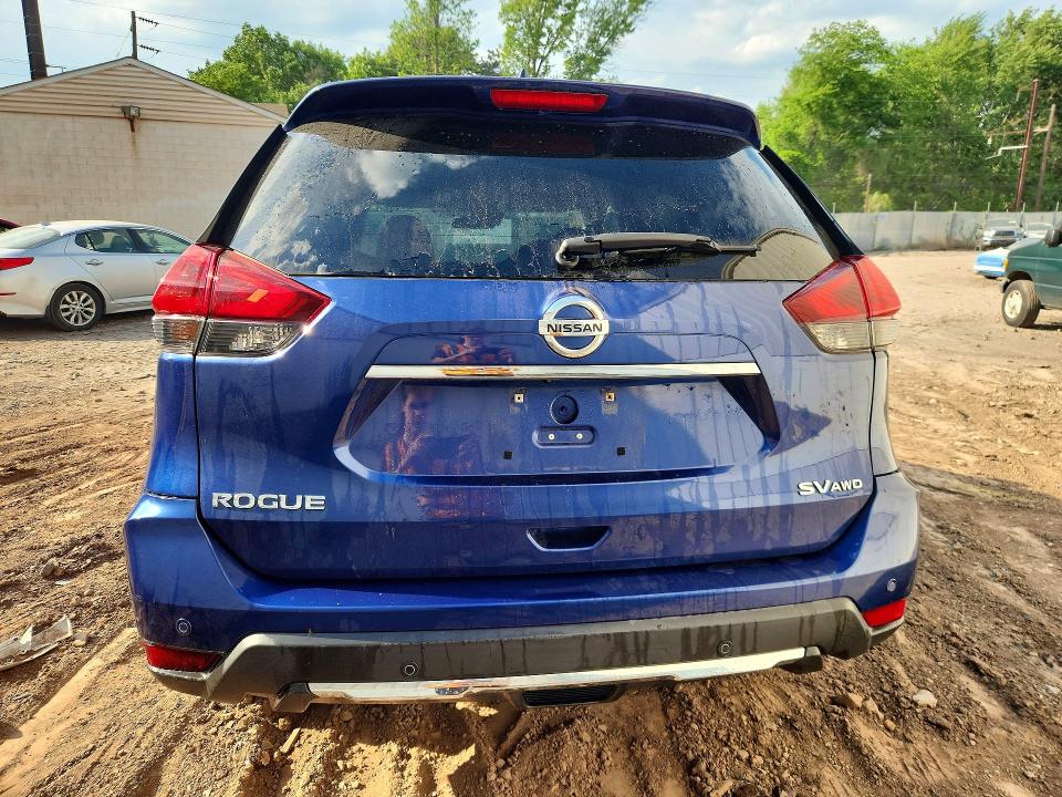 53831326 :رقم المزاد ، 5N1AT2MV4KC702705 vin ، 2019 Nissan Rogue مزاد بيع