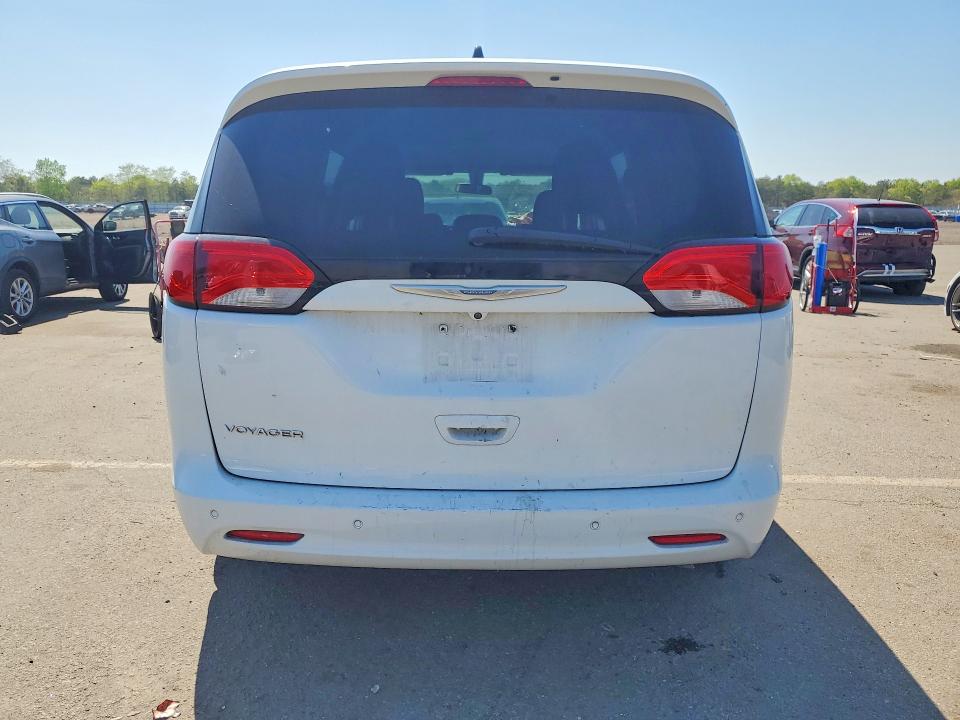 Продажа на аукционе авто 2020 Chrysler Voyager, vin: 2C4RC1AG9LR121488, номер лота: 53759806