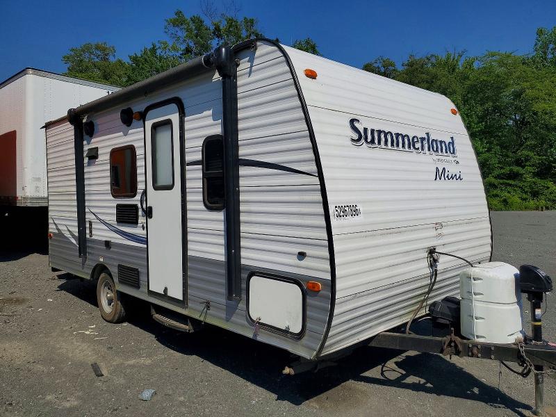 52967896 :رقم المزاد ، 4YDT18011F3151564 vin ، 2015 Keystone Summerland مزاد بيع