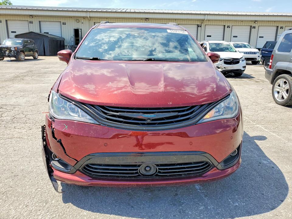 55323196 :رقم المزاد ، 2C4RC1N73KR722422 vin ، 2019 Chrysler Pacifica مزاد بيع
