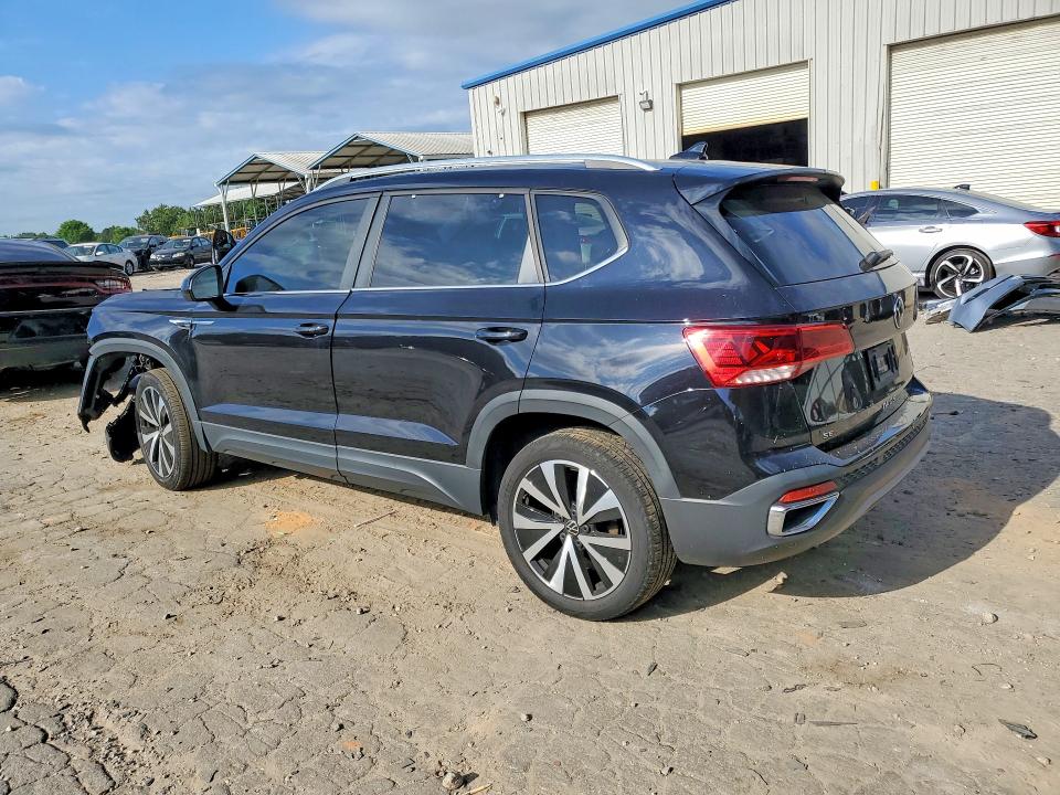 Продаж на аукціоні авто 2022 Volkswagen Taos, vin: 3VVTX7B28NM058301, номер лоту: 52921786