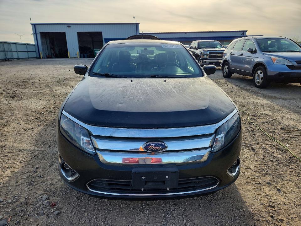 53662576 :رقم المزاد ، 3FAHP0JG3AR227135 vin ، 2010 Ford Fusion مزاد بيع