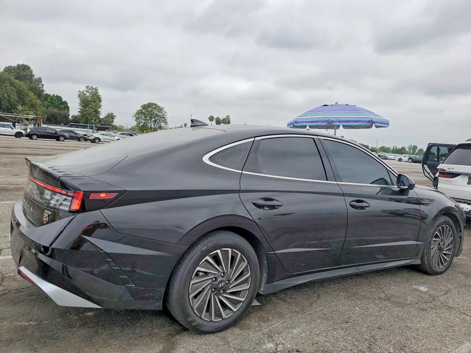 Продажа на аукционе авто 2024 Hyundai Sonata Hybrid, vin: KMHL54JJ7RA094040, номер лота: 53656796