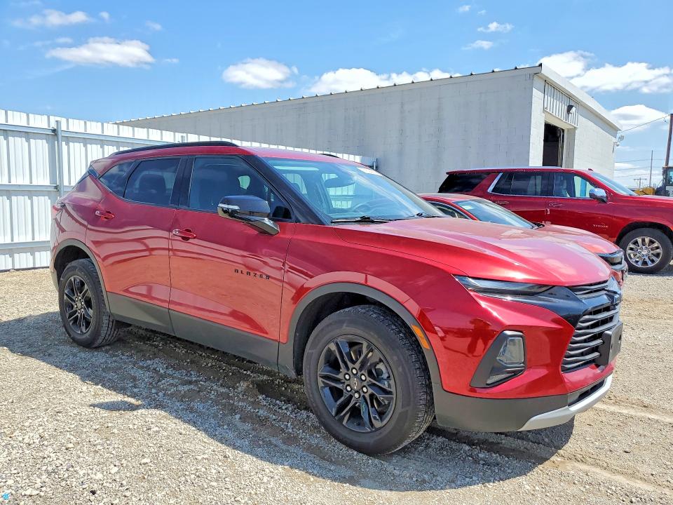 51594676 :رقم المزاد ، 3GNKBCR40NS132306 vin ، 2022 Chevrolet Blazer مزاد بيع