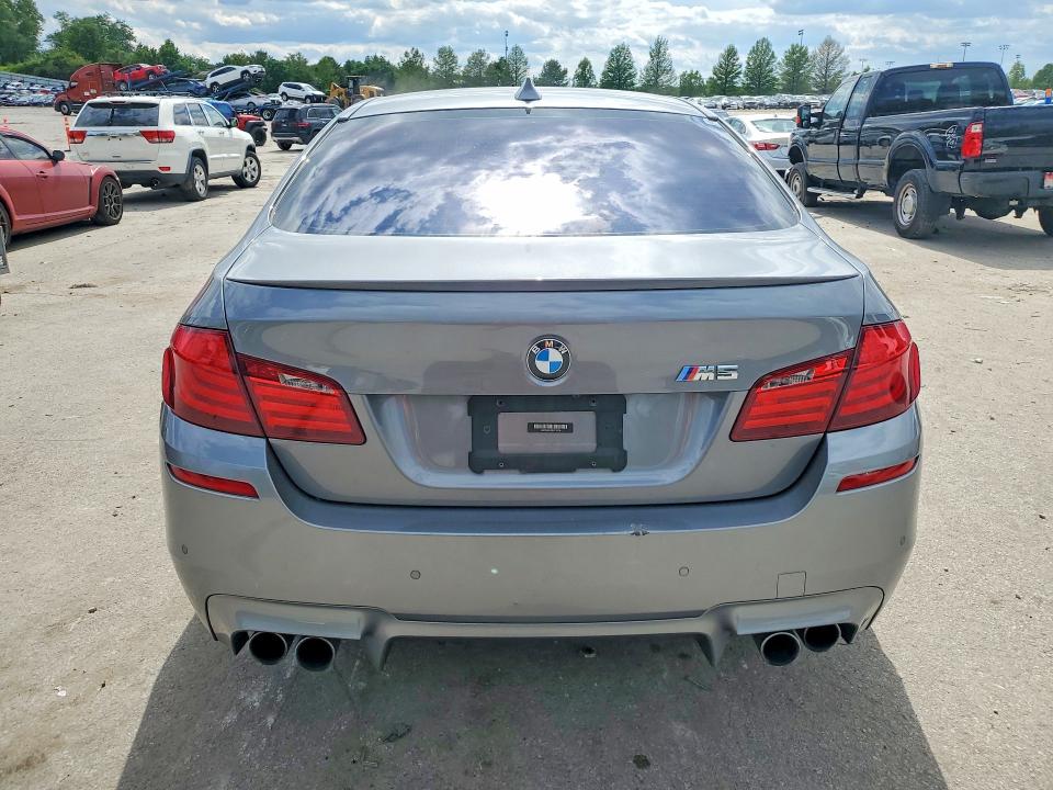 2013 Bmw M5 მანქანა იყიდება აუქციონზე, vin: WBSFV9C54DC773316, აუქციონის ნომერი: 52203346