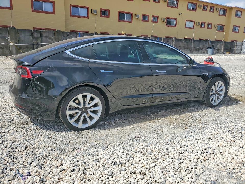 2018 Tesla Model 3 მანქანა იყიდება აუქციონზე, vin: 5YJ3E1EA9JF005884, აუქციონის ნომერი: 52575306