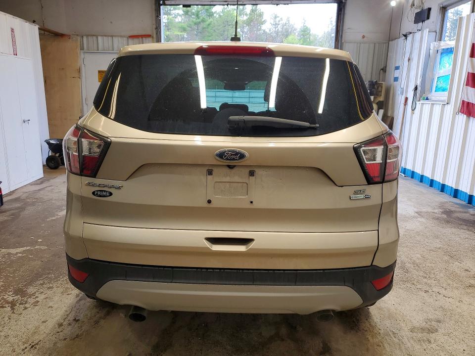 2017 Ford Escape მანქანა იყიდება აუქციონზე, vin: 1FMCU9GD9HUA97780, აუქციონის ნომერი: 53453756
