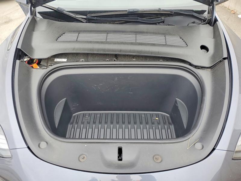 52263436 :رقم المزاد ، 7SAYGDEE2PF643958 vin ، 2023 Tesla Model Y مزاد بيع