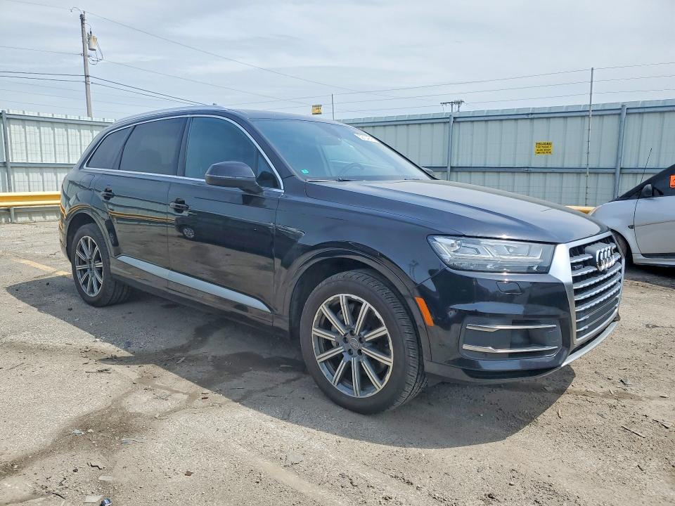 Продажа на аукционе авто 2017 Audi Q7, vin: WA1LAAF70HD058466, номер лота: 52734216