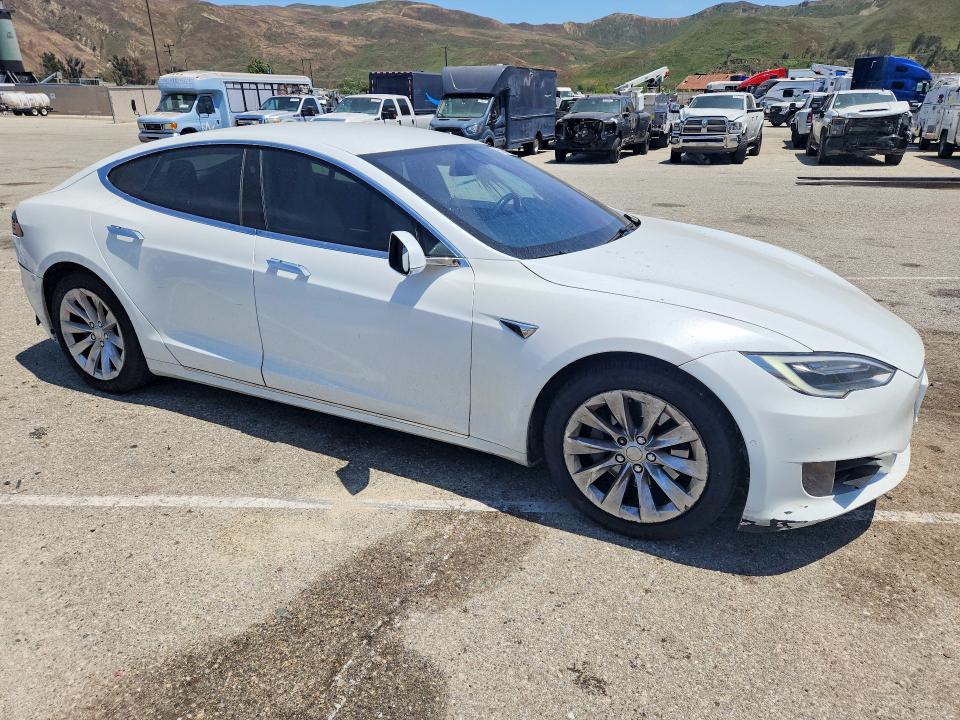 Продажа на аукционе авто 2016 Tesla Model S, vin: 5YJSA1E16GF170582, номер лота: 53366146