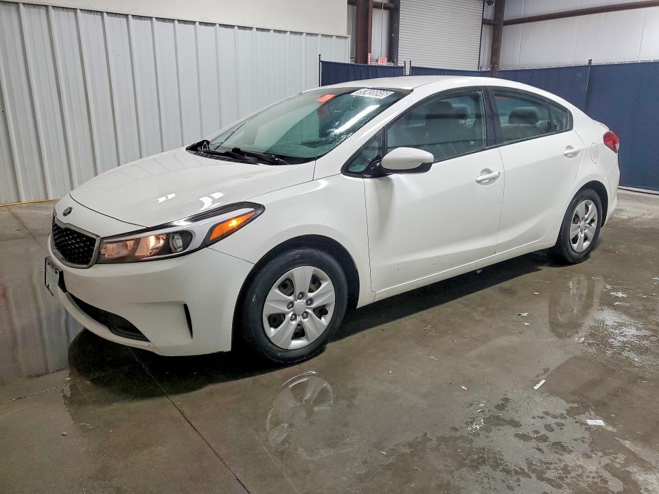 2017 Kia Forte მანქანა იყიდება აუქციონზე, vin: 3KPFK4A76HE046992, აუქციონის ნომერი: 53456646