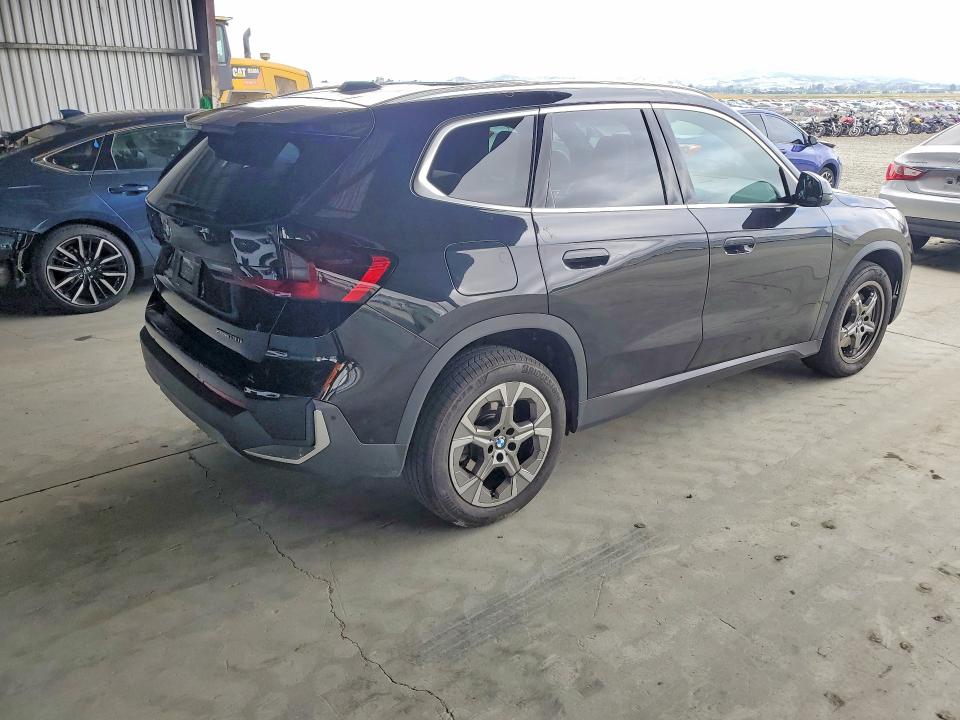 55546906 :رقم المزاد ، WBX73EF01P5X37072 vin ، 2023 Bmw X1 مزاد بيع