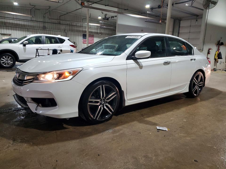 53545806 :رقم المزاد ، 1HGCR2F52HA094214 vin ، 2017 Honda Accord مزاد بيع