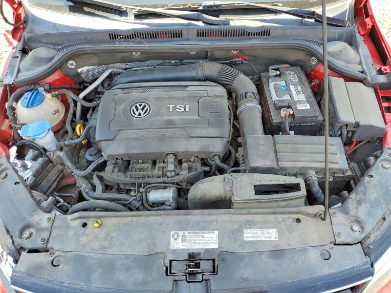 53275626 :رقم المزاد ، 3VWD17AJ5FM225595 vin ، 2015 Volkswagen Jetta مزاد بيع
