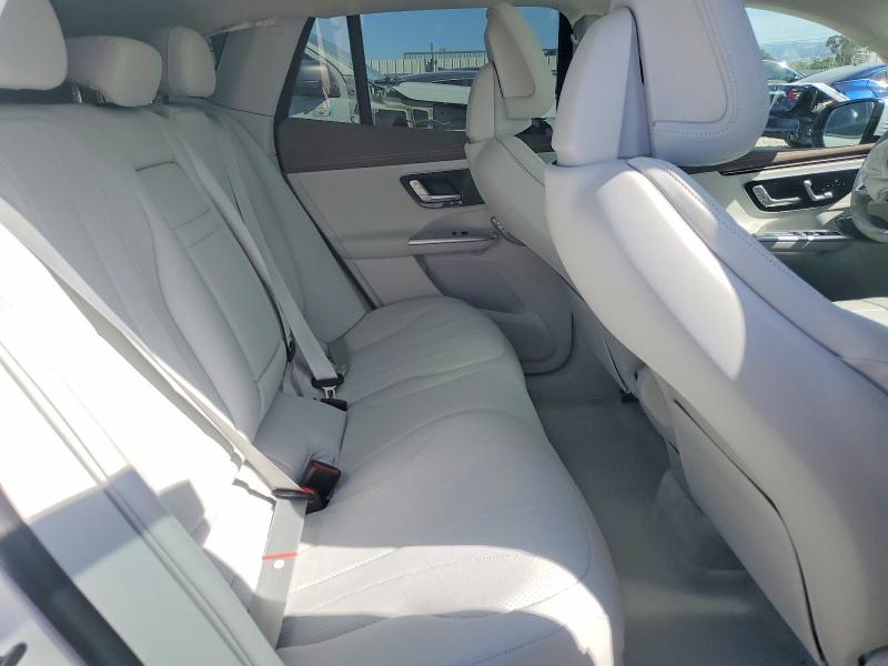54262166 :رقم المزاد ، 4JGGM1CB8PA010023 vin ، 2023 Mercedes-benz Eqe Suv مزاد بيع