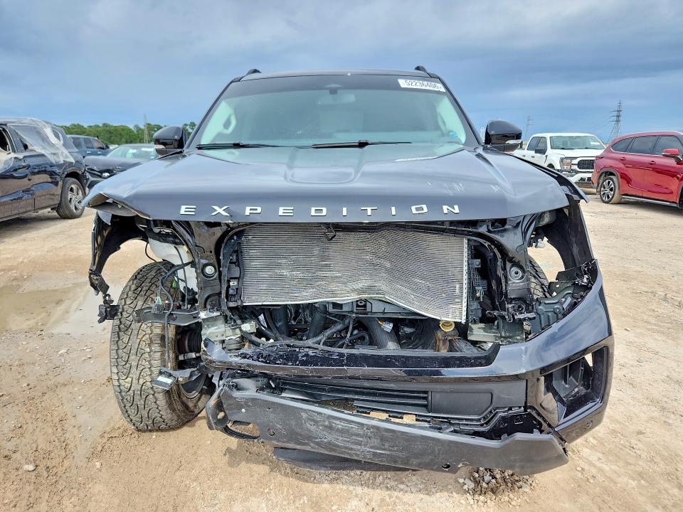 Продажа на аукционе авто 2025 Ford Expedition, vin: 1FMJK1J89SEA66069, номер лота: 52236406