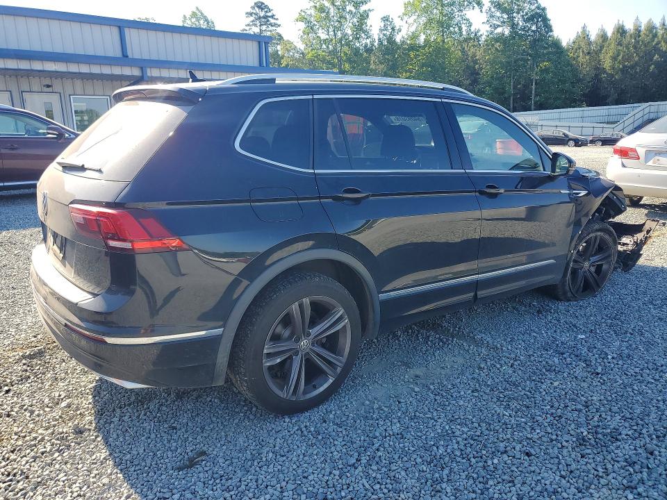 54093016 :رقم المزاد ، 3VV3B7AX0KM027521 vin ، 2019 Volkswagen Tiguan مزاد بيع