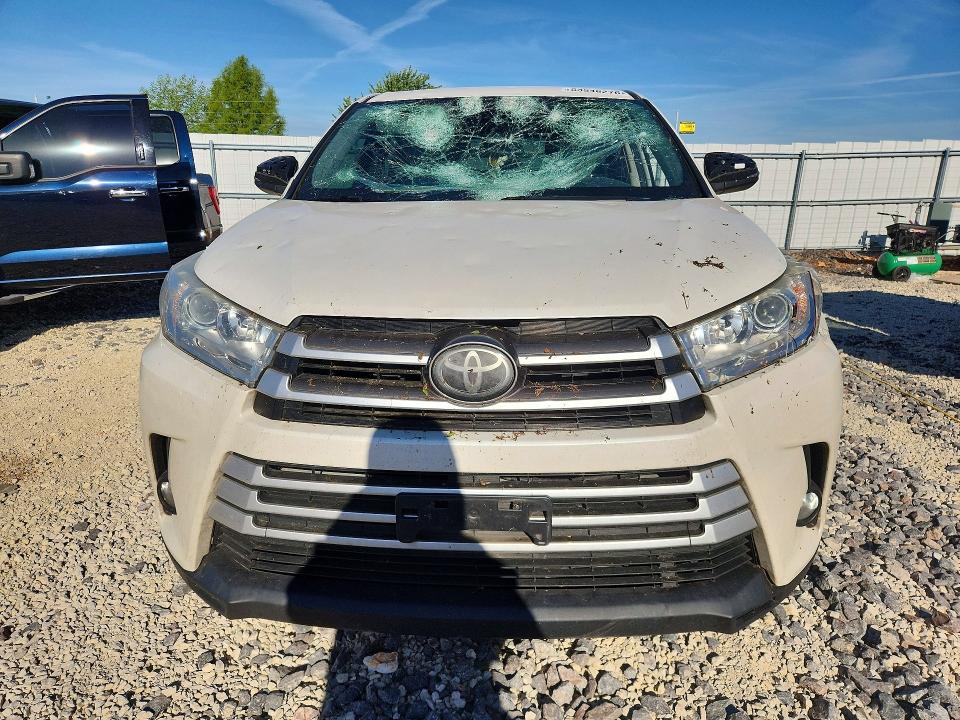 Продаж на аукціоні авто 2017 Toyota Highlander, vin: 5TDBZRFH7HS474133, номер лоту: 53546276