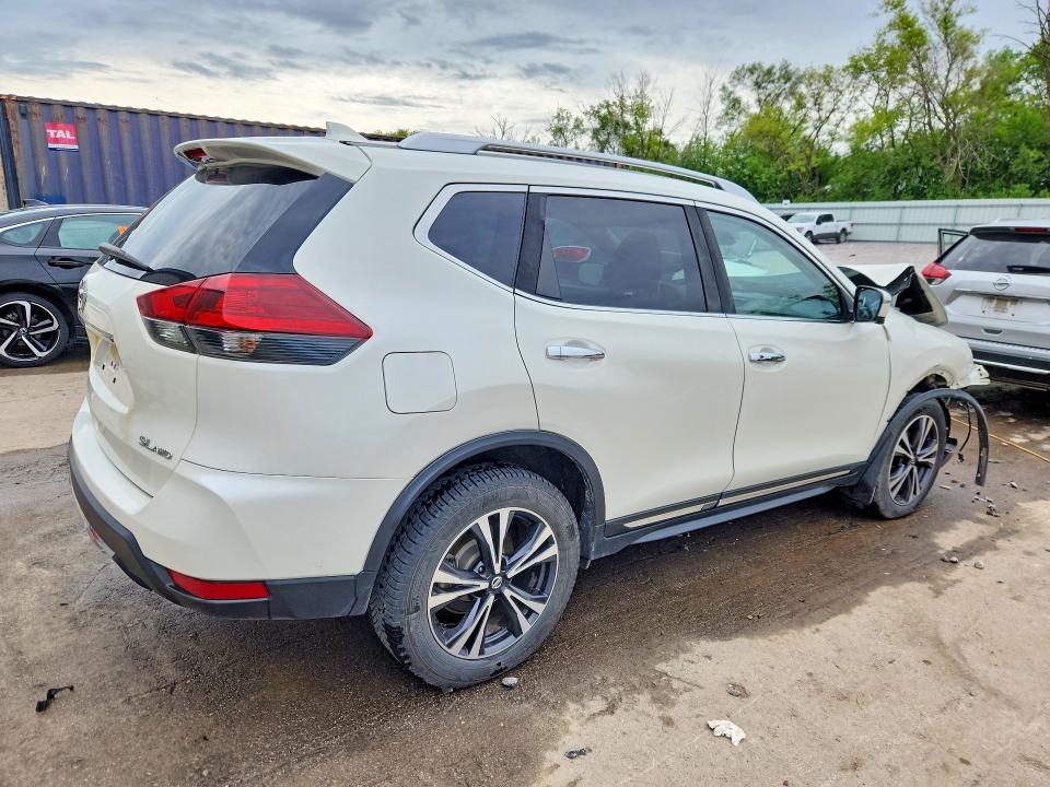 53044436 :رقم المزاد ، JN8AT2MV7JW319895 vin ، 2018 Nissan Rogue مزاد بيع