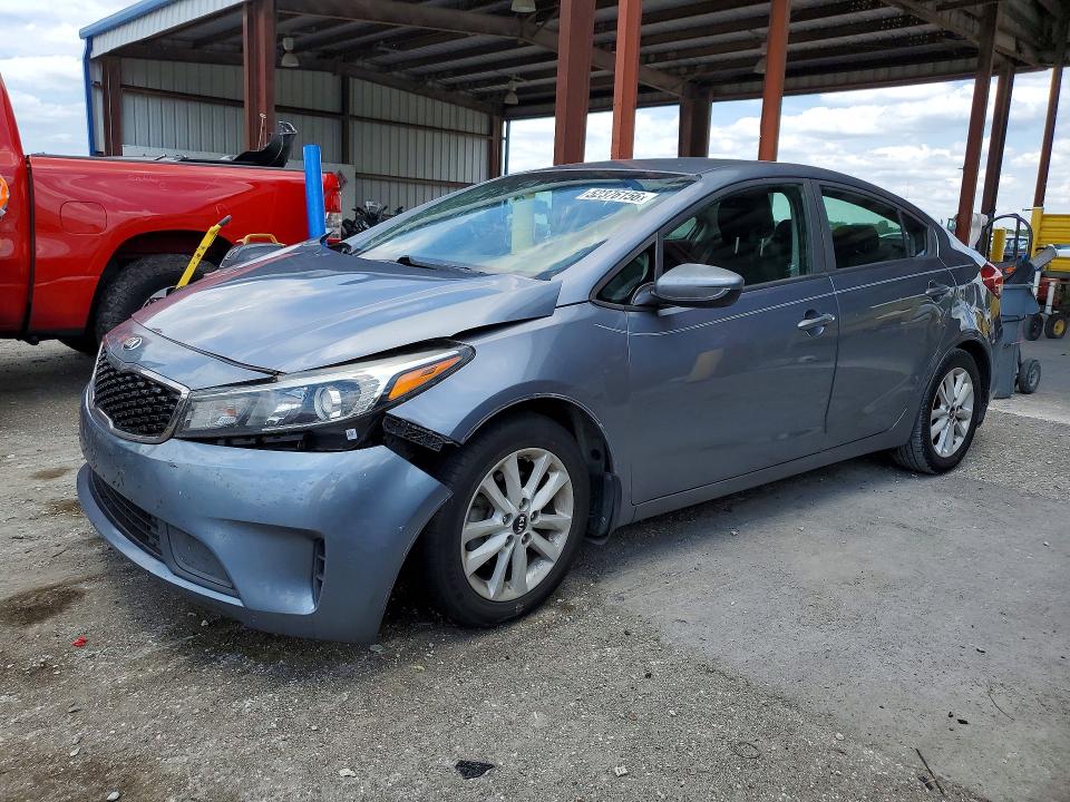 52376156 :رقم المزاد ، 3KPFL4A72HE111673 vin ، 2017 Kia Forte مزاد بيع