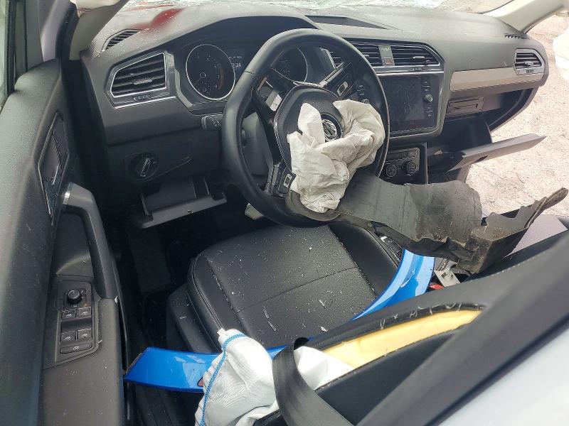 54909606 :رقم المزاد ، 3VV2B7AX1JM115309 vin ، 2018 Volkswagen Tiguan مزاد بيع