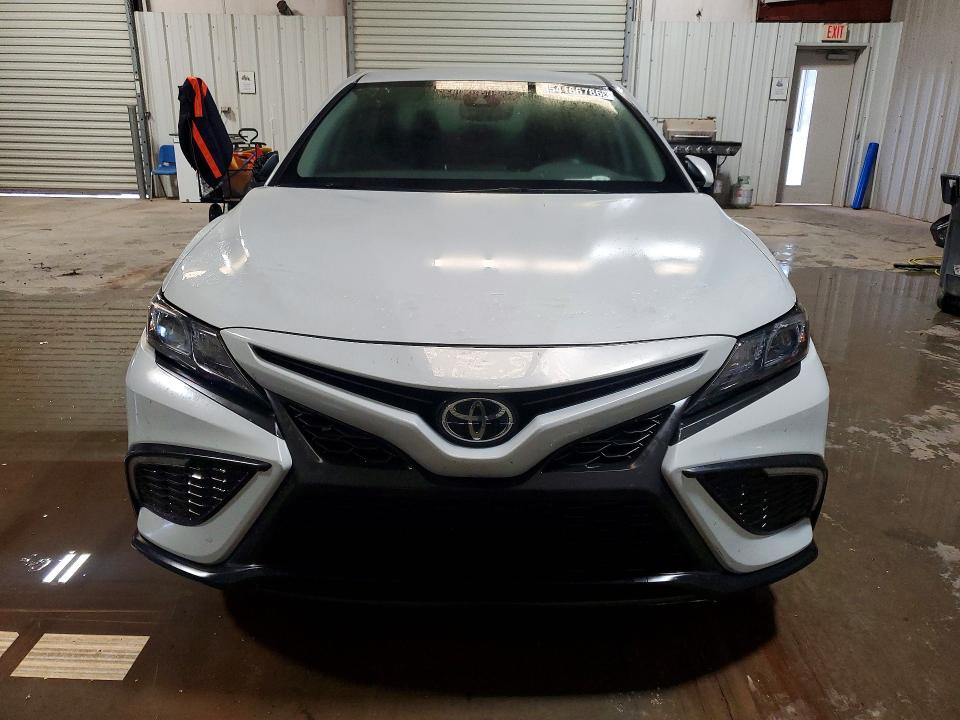 Продажа на аукционе авто 2024 Toyota Camry, vin: 4T1G11AK6RU192138, номер лота: 54166786