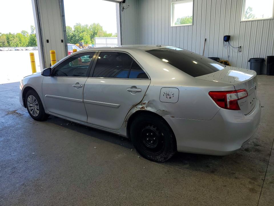 52991736 :رقم المزاد ، 4T1BF1FK1EU423879 vin ، 2014 Toyota Camry مزاد بيع