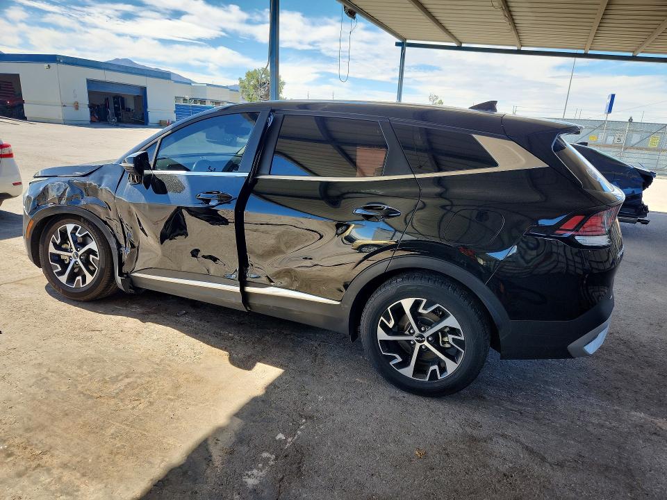 Продажа на аукционе авто 2023 Kia Sportage, vin: 5XYK33AF8PG069172, номер лота: 55396176