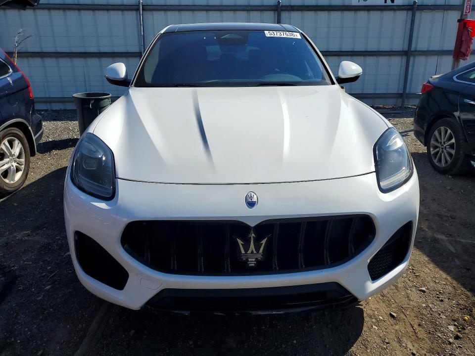 Продажа на аукционе авто 2023 Maserati Grecale, vin: ZN682AVM7P7426573, номер лота: 53737636