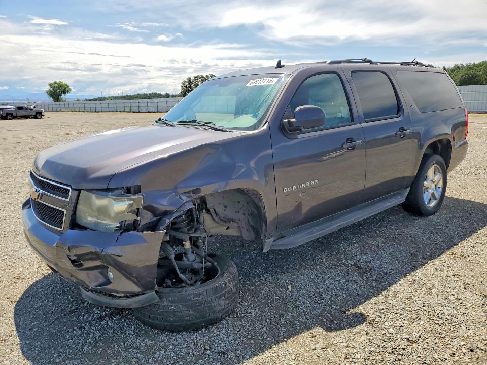 2011 Chevrolet Suburban მანქანა იყიდება აუქციონზე, vin: 1GNSKJE38BR295141, აუქციონის ნომერი: 54915716