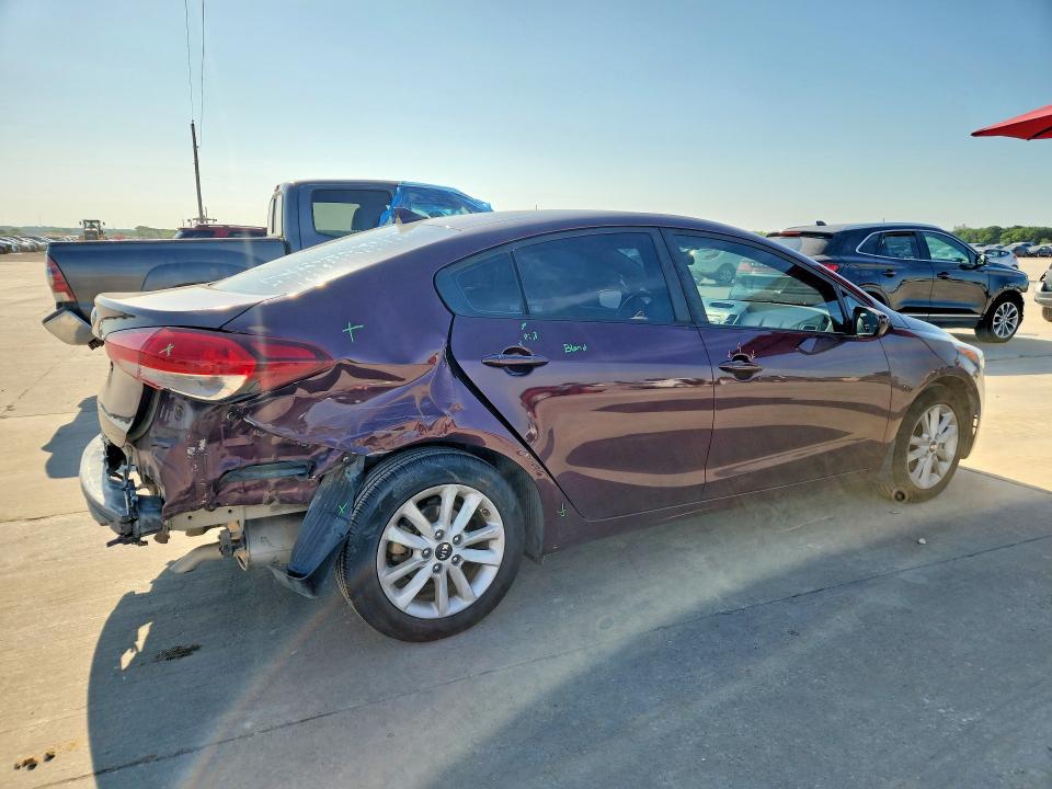 Продажа на аукционе авто 2017 Kia Forte, vin: 3KPFL4A70HE151508, номер лота: 55437516