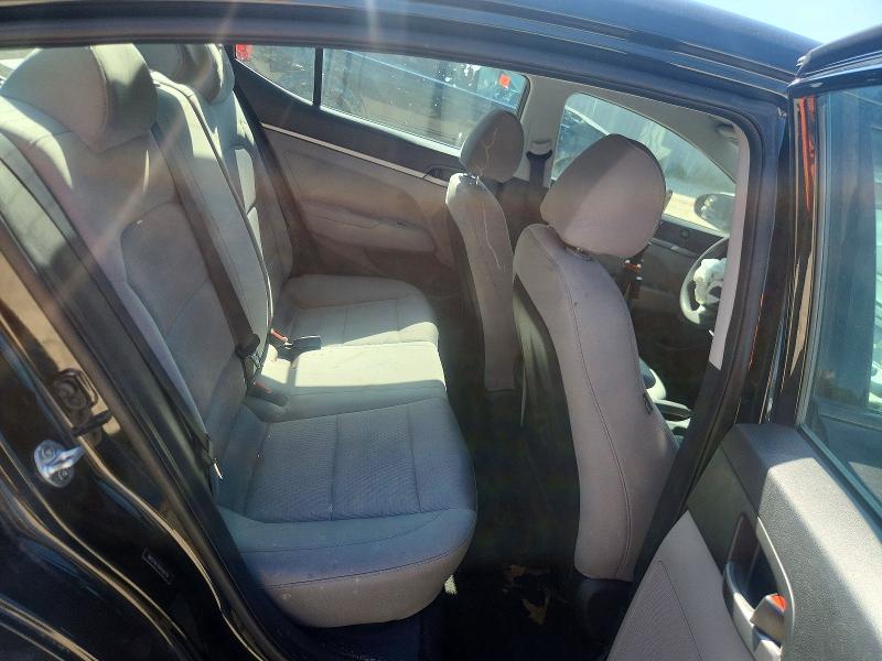 53570386 :رقم المزاد ، 5NPD74LF9JH290750 vin ، 2018 Hyundai Elantra مزاد بيع