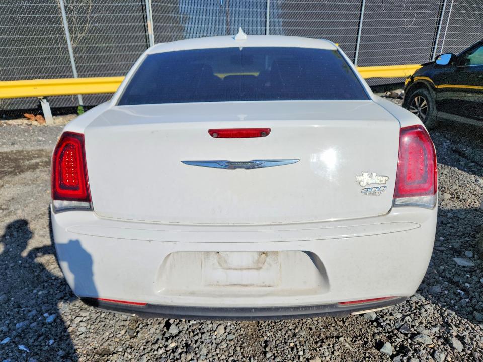 54649546 :رقم المزاد ، 2C3CCAAG8KH700888 vin ، 2019 Chrysler 300 مزاد بيع