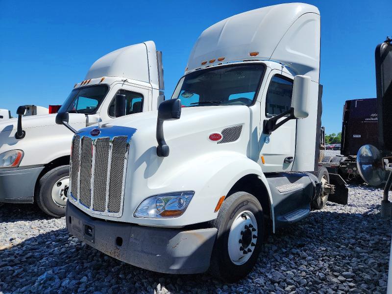 Продажа на аукционе авто 2018 Peterbilt 579, vin: 1XPBA48X4JD446384, номер лота: 50608456