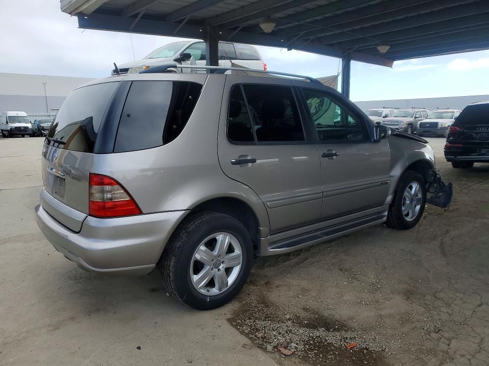 53413556 :رقم المزاد ، 4JGAB57E65A548403 vin ، 2005 Mercedes-benz Ml مزاد بيع