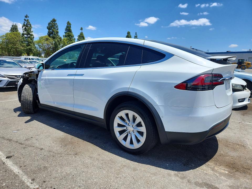 2019 Tesla Model X მანქანა იყიდება აუქციონზე, vin: 5YJXCBE21KF204225, აუქციონის ნომერი: 55037996