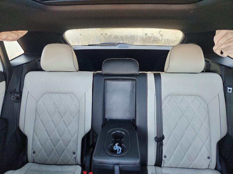 52945336 :رقم المزاد ، 1V2FE2CA8RC217835 vin ، 2024 Volkswagen Atlas Cross Sport مزاد بيع
