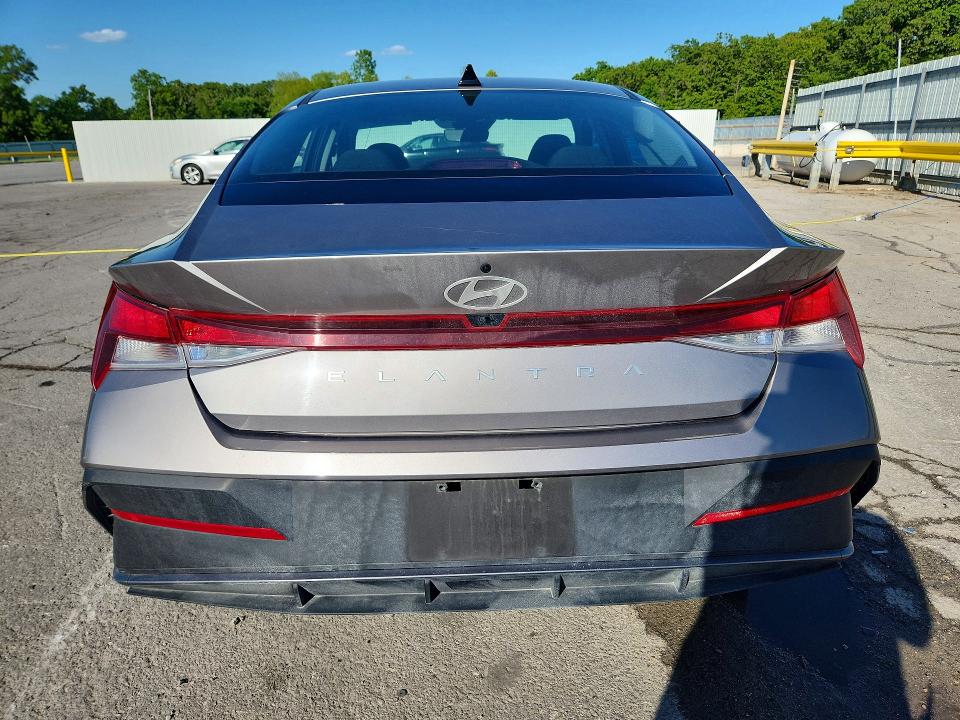 52924816 :رقم المزاد ، KMHLM4DG8RU665603 vin ، 2024 Hyundai Elantra مزاد بيع