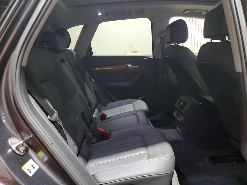 55049116 :رقم المزاد ، WA1EAAFY8N2083799 vin ، 2022 Audi Q5 مزاد بيع