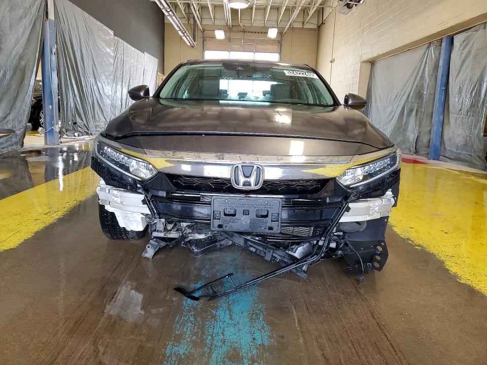 52422246 :رقم المزاد ، 1HGCV1F56LA011124 vin ، 2020 Honda Accord مزاد بيع