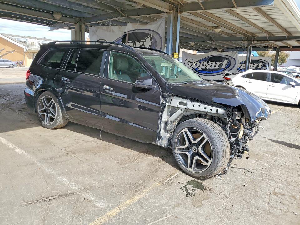 55382536 :رقم المزاد ، 4JGDF7DEXJB143439 vin ، 2018 Mercedes-benz Gls مزاد بيع