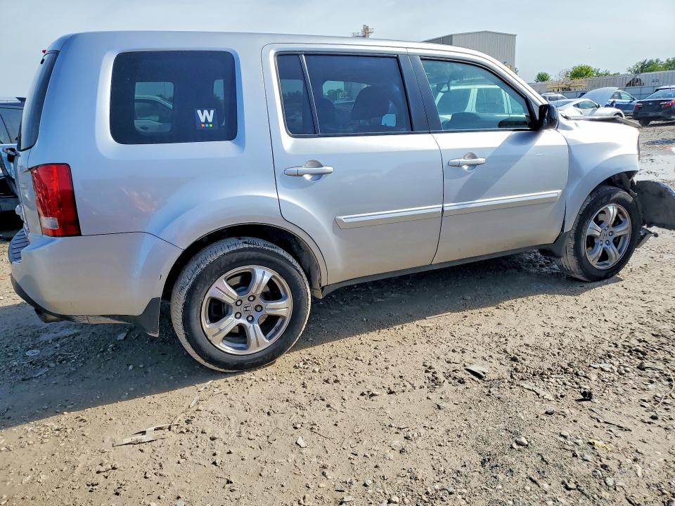 52537556 :رقم المزاد ، 5FNYF4H5XFB022316 vin ، 2015 Honda Pilot مزاد بيع