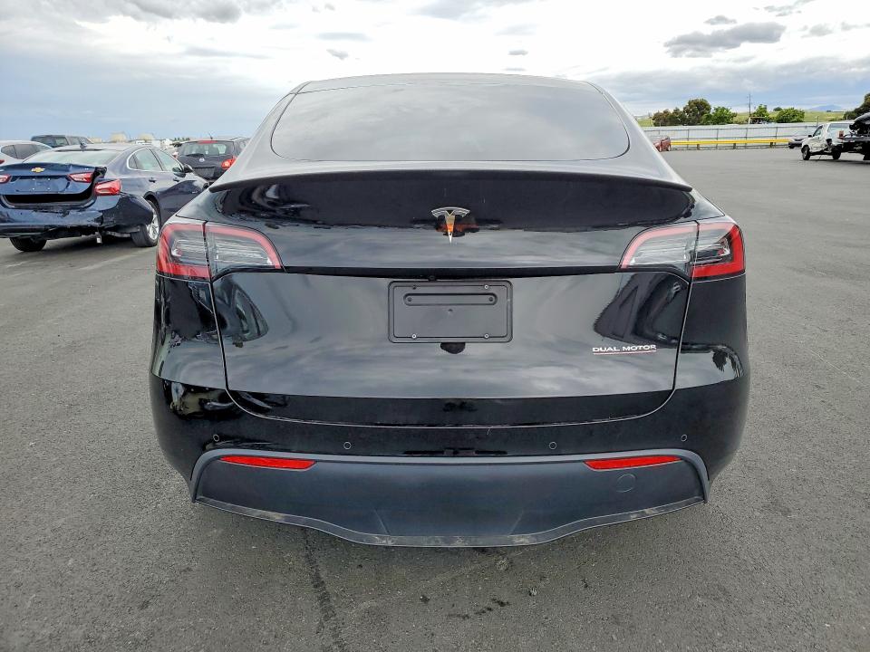 50522156 :رقم المزاد ، 7SAYGDEF0NF484797 vin ، 2022 Tesla Model Y مزاد بيع