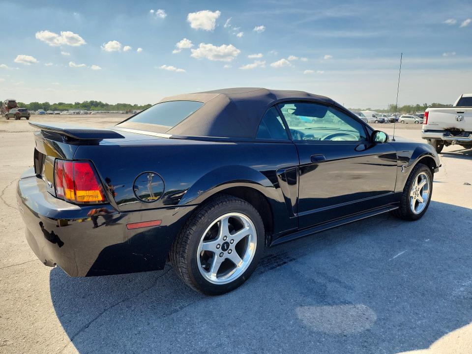 Продажа на аукционе авто 2001 Ford Mustang, vin: 1FAFP46V51F242982, номер лота: 54069956