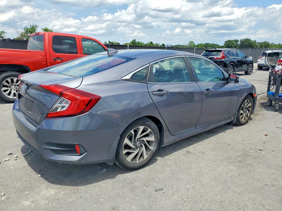 2017 Honda Civic მანქანა იყიდება აუქციონზე, vin: 19XFC2F75HE071747, აუქციონის ნომერი: 52039316