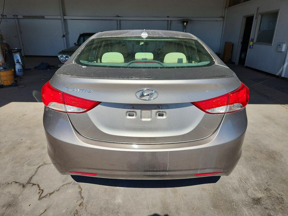 Продажа на аукционе авто 2013 Hyundai Elantra, vin: 5NPDH4AE1DH249749, номер лота: 54912426